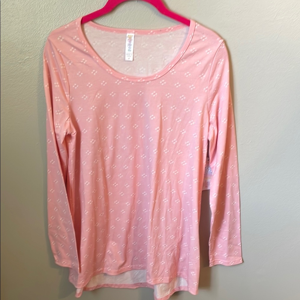 LuLaRoe Fitted Pink Blouse with Long Sleeves